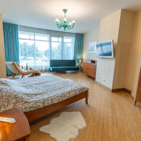 Royal Whith Free Parking Apartment *