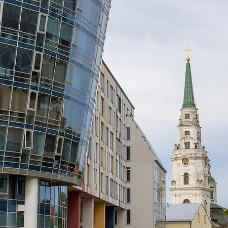 Royal Whith Free Parking *