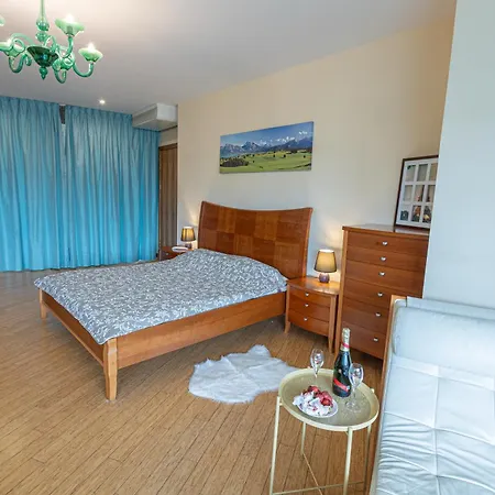 Royal Whith Free Parking