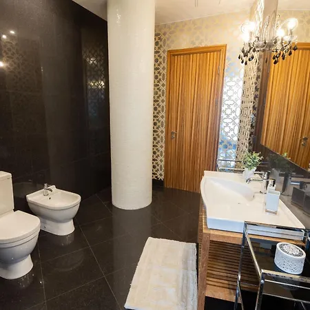 Royal Whith Free Parking