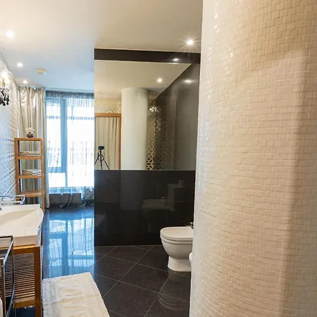 Royal Whith Free Parking