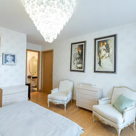 Royal Whith Free Parking