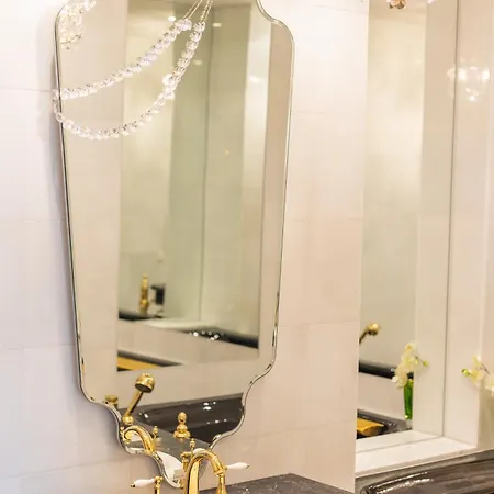 Apartman Royal Whith Free Parking