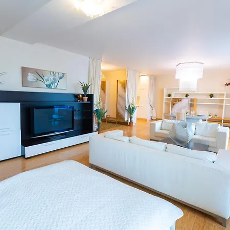 Apartman Royal Whith Free Parking