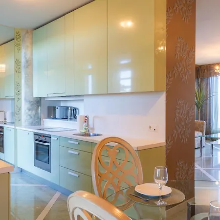 Apartman Royal Whith Free Parking