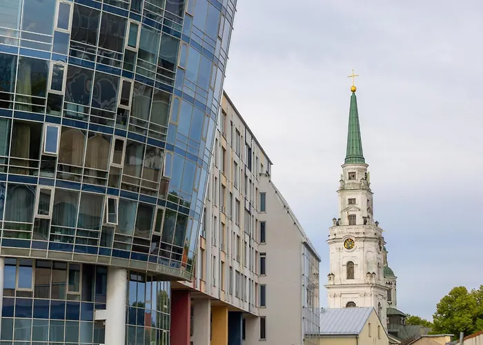 Royal Whith Free Parking *