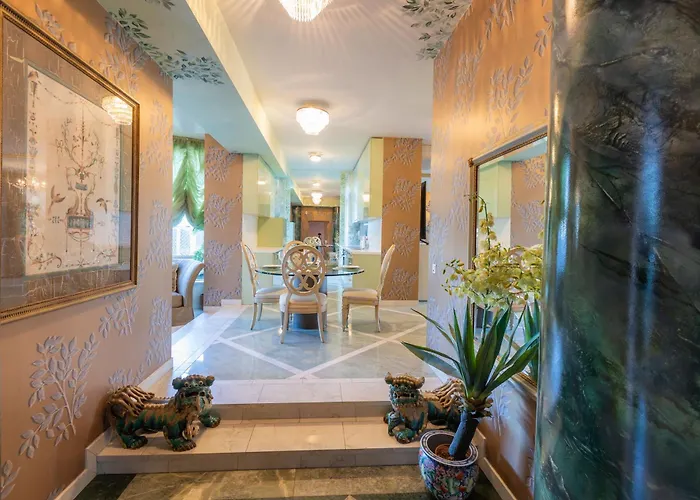 Royal Whith Free Parking Lejlighed Riga