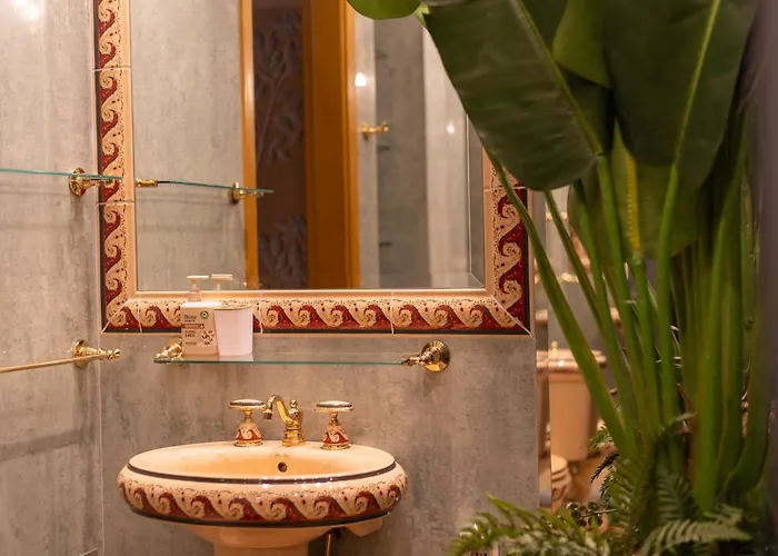 Royal Whith Free Parking Riga