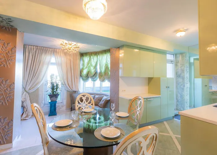 Royal Whith Free Parking