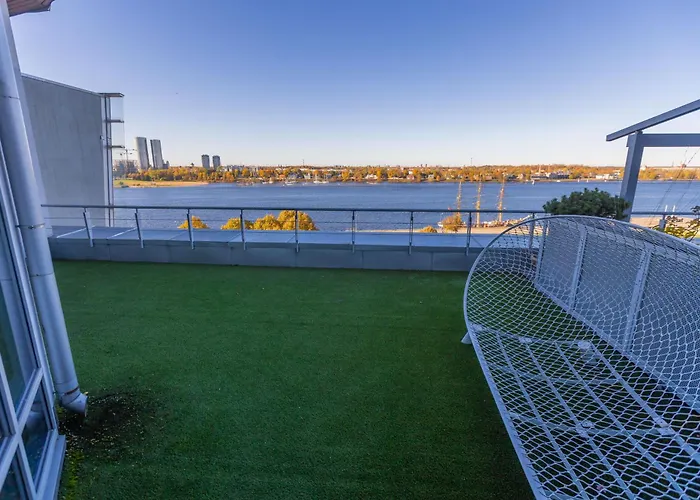 Royal Whith Free Parking