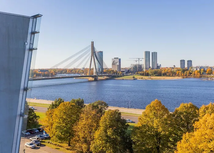 Royal Whith Free Parking Lejlighed Riga