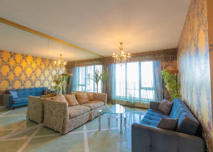 Royal Whith Free Parking Apartment Riga