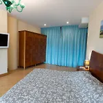 Dzīvoklis Royal Whith Free Parking