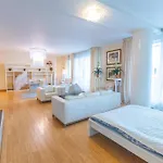 Royal Whith Free Parking Dzīvoklis *