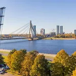 Royal Whith Free Parking Dzīvoklis Riga