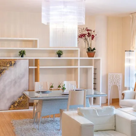 Royal Whith Free Parking