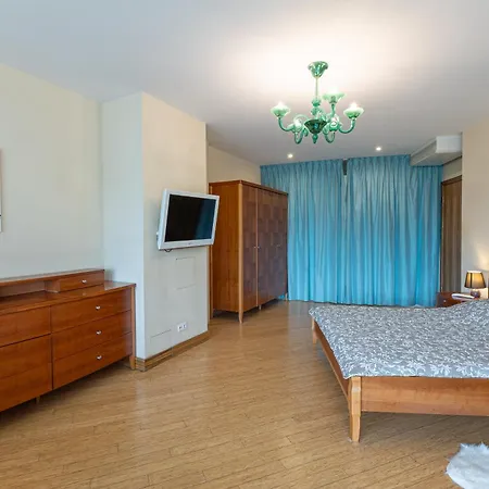 Royal Whith Free Parking Apartament Ryga