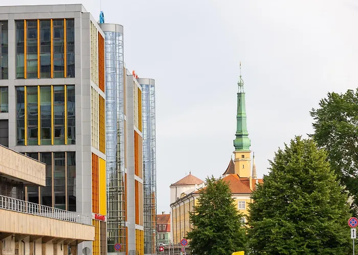 Royal Whith Free Parking Апартаменти *